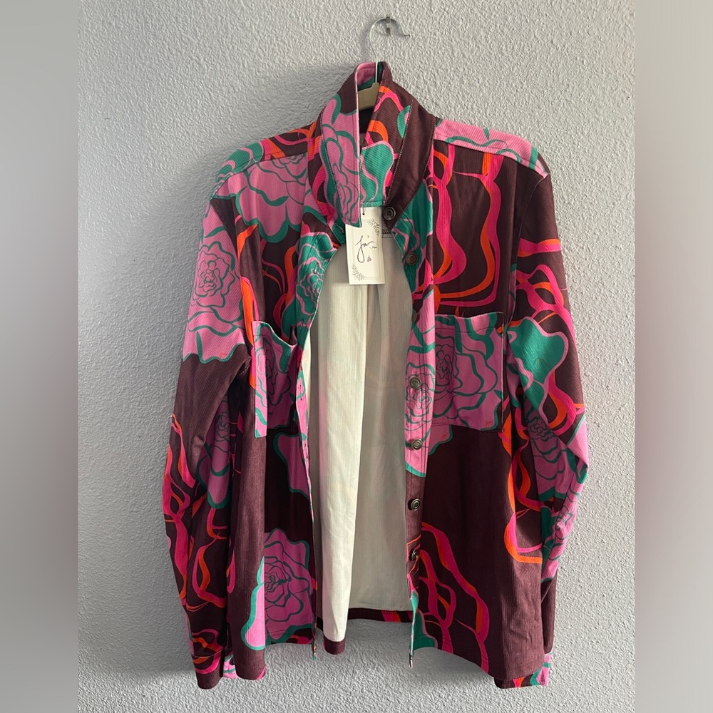 Corduroy hawaiian print flannel/ Men’s long sleeve Large